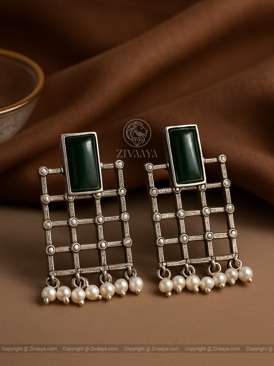 Emerald Grid Pearl Earrings – Zivaaya