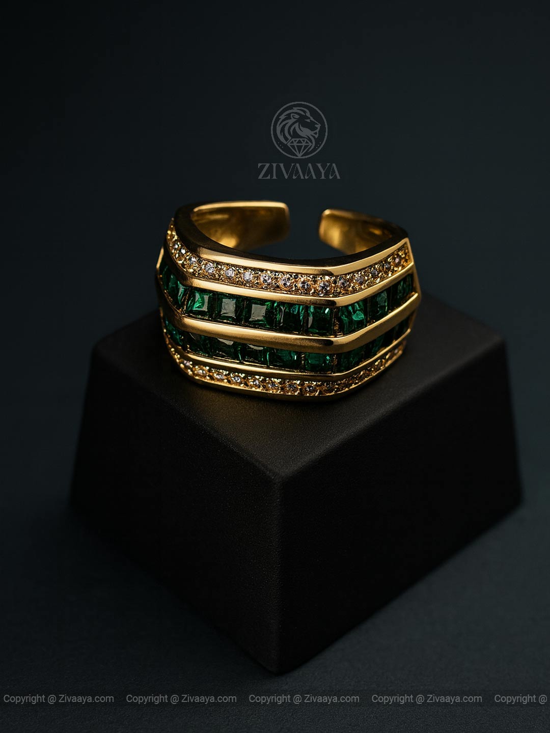 Regal Emerald Diamond Ring | Zivaaya