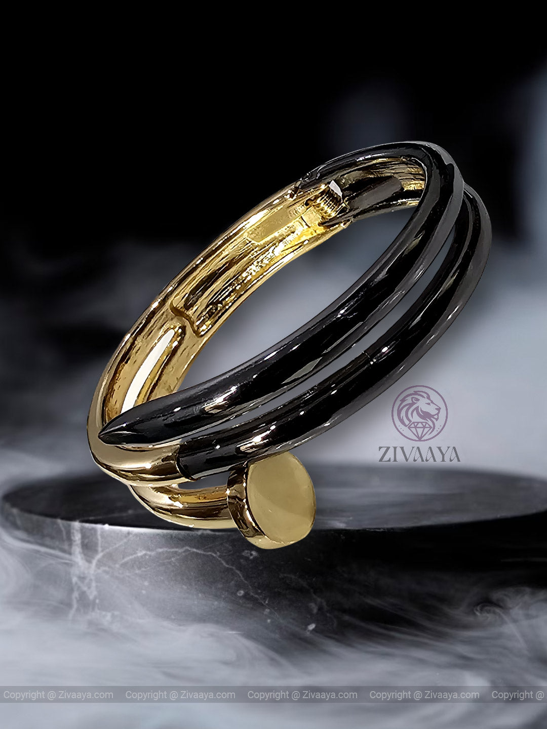 Iconic Nail Gold & Black Bracelet – Zivaaya