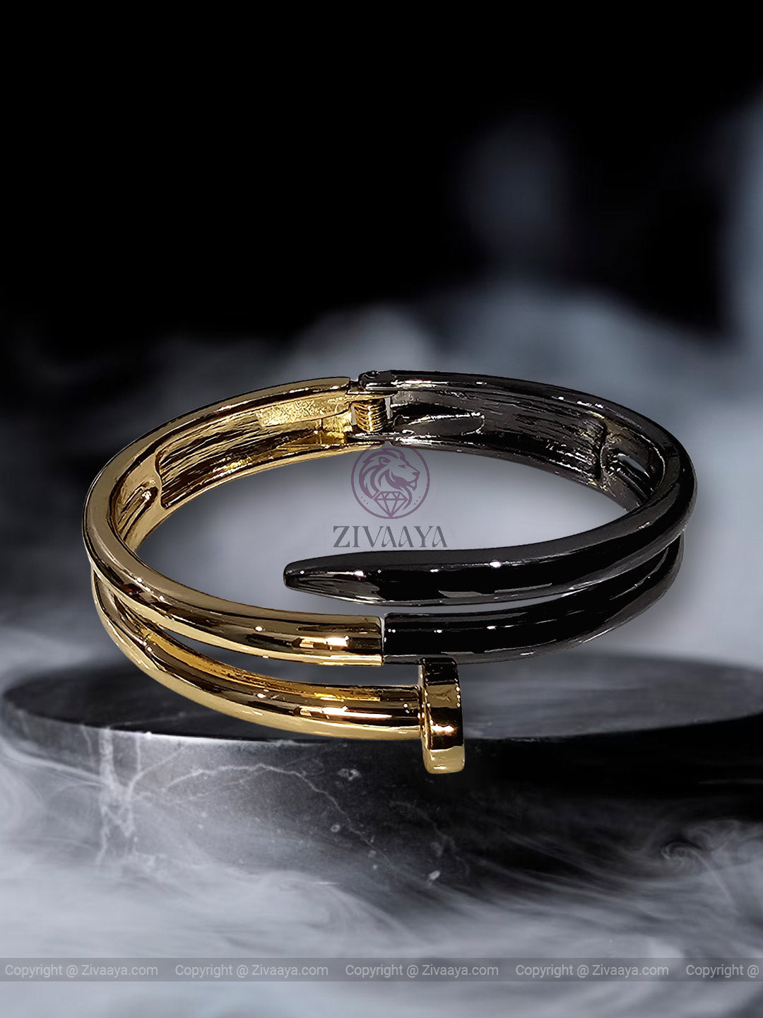 Iconic Nail Gold & Black Bracelet – Zivaaya