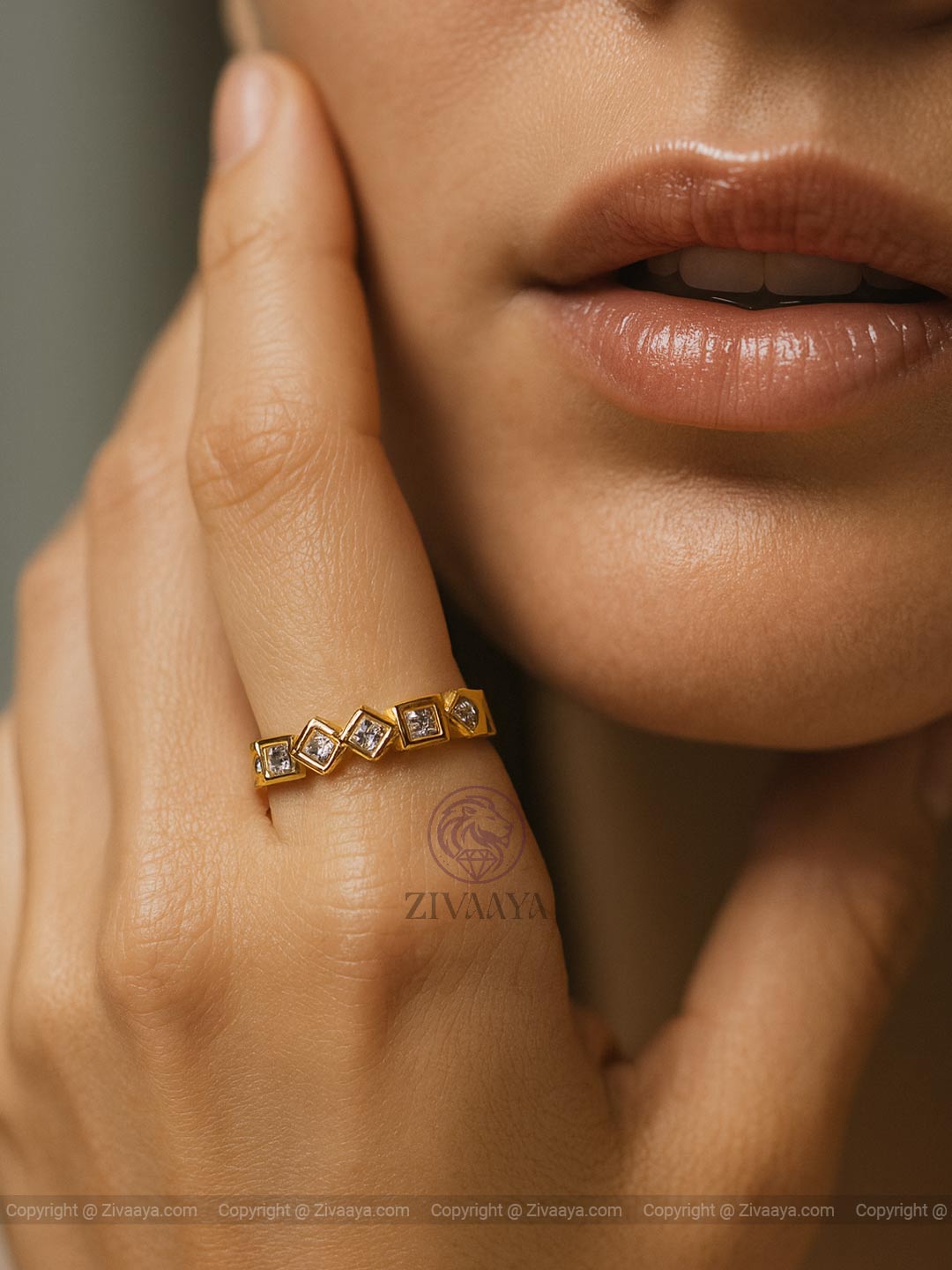 Regal Emerald Diamond Ring | Zivaaya