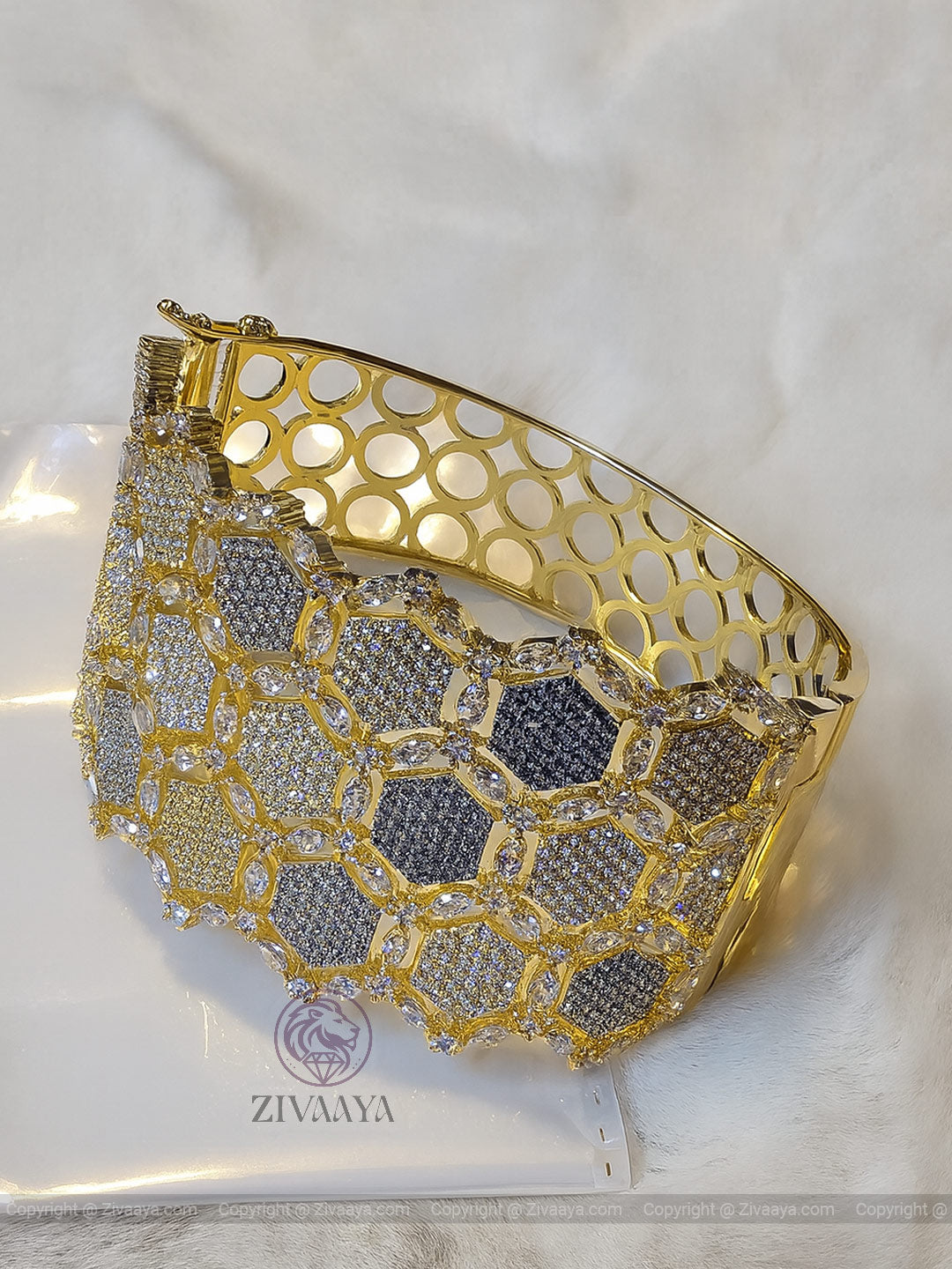 Luxe Glitter Cuff Bracelet – Zivaaya