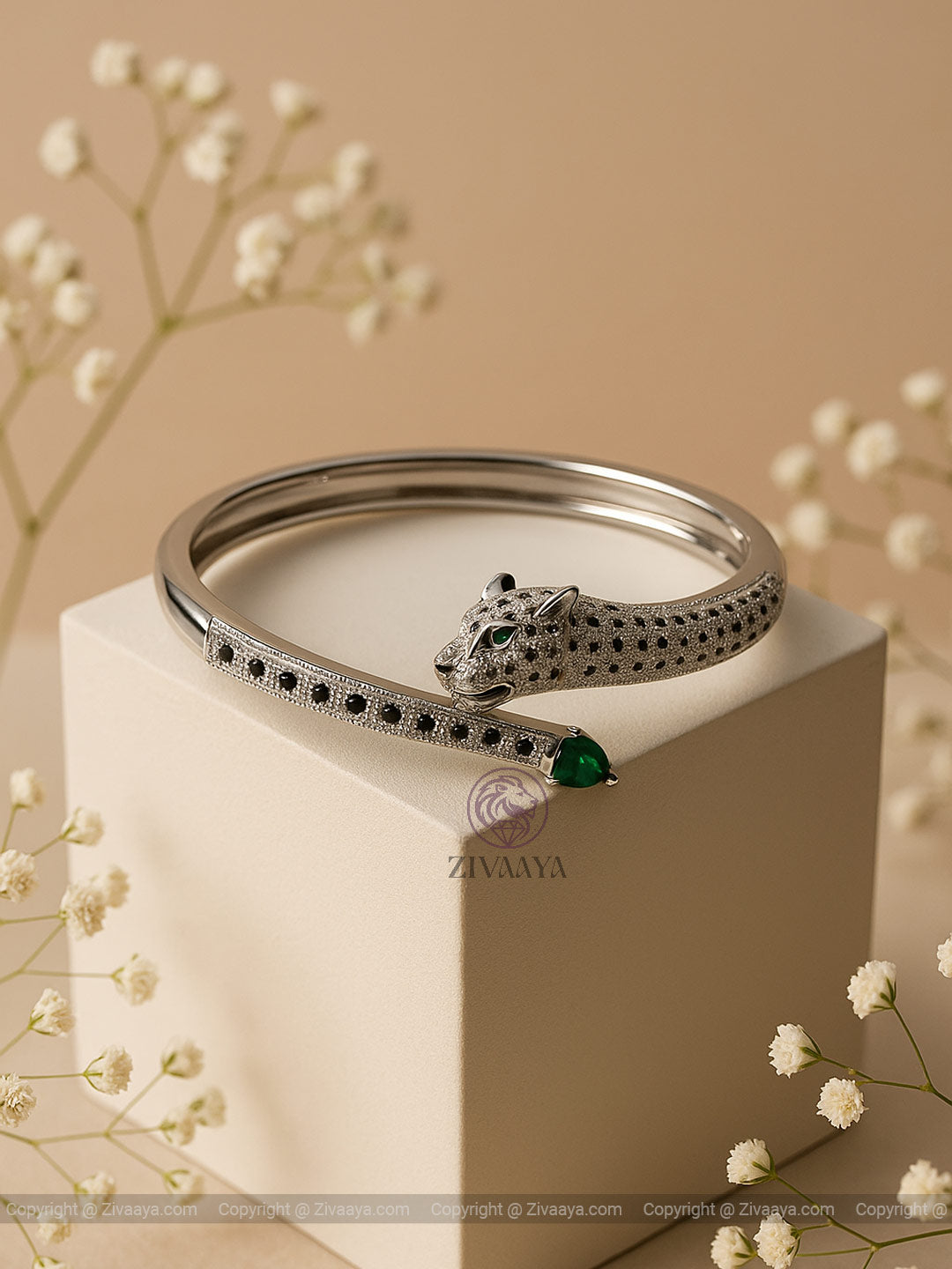 Panther Charm Silver-Finish AD-Bracelet